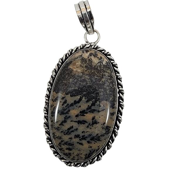 Handmade Silver Pendant with Dendritic Agate Cabochon - Picture 1 of 10